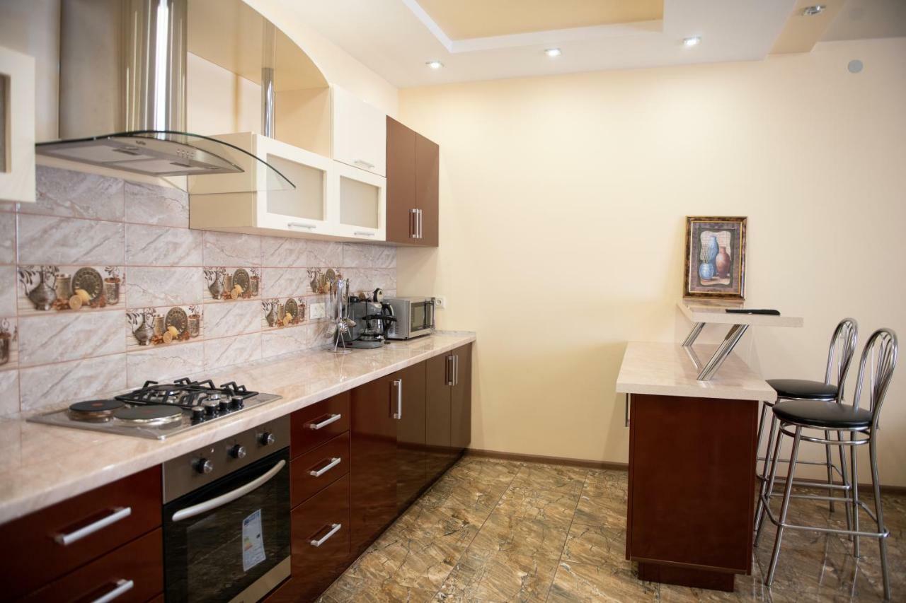 Затишна Оселя Appartement Mizhhirya  Buitenkant foto